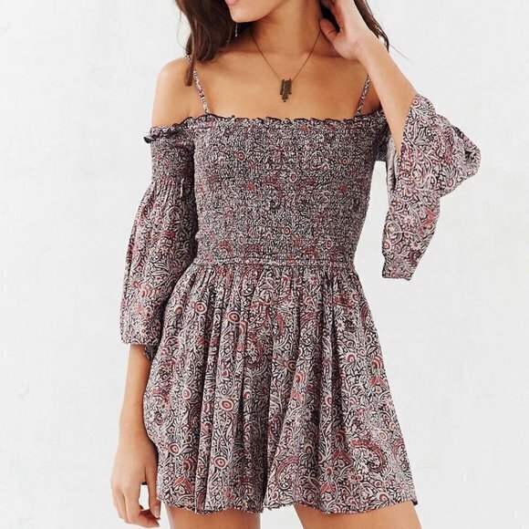 Urban Outfitters Ecote Lula Off-The-Shoulder Smocked Romper Womens Size M - Picture 1 of 8